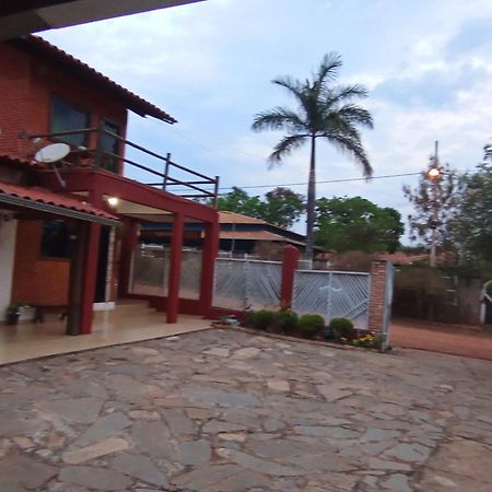 Pousada Central Santana do Riacho Kültér fotó