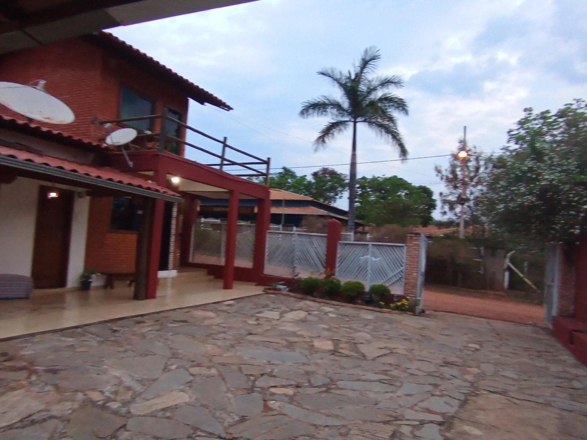 Pousada Central Santana do Riacho Kültér fotó